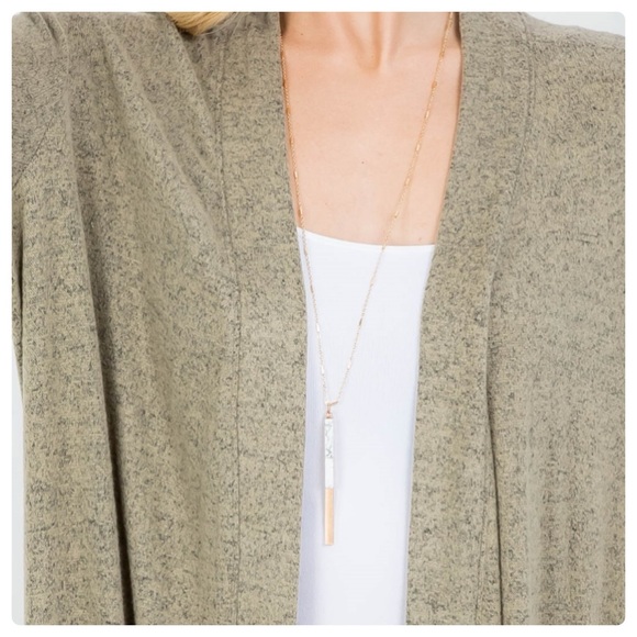 $17 start 259 LAST ONE❤️ Soft Olive Lightweight cardigan - Picture 4 of 5